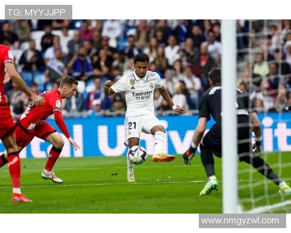 皇马与曼联对决前瞻分析及比赛结果预测探讨