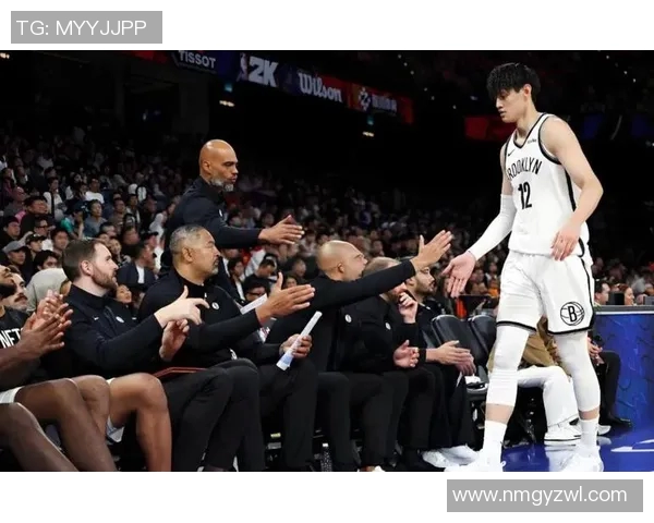 篮网与太阳激战正酣比赛结果揭晓引发球迷热议