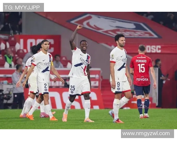 精彩对决足球直播泰国迎战阿联酋全场比赛精彩瞬间不容错过