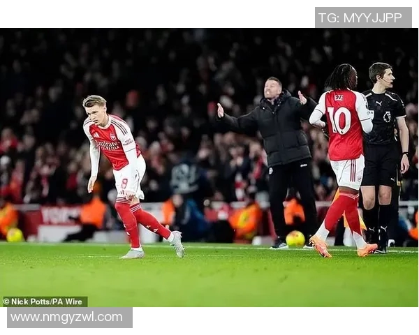 萨卡的崛起与英超赛场的辉煌征程展现年轻球员的无限潜力与激情