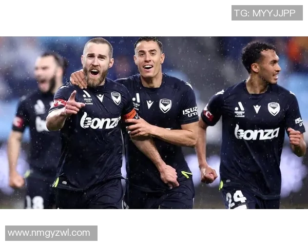 蔚山现代与墨尔本胜利激战正酣比分揭晓精彩瞬间回顾