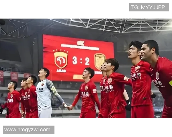 重庆与上港激战正酣比分揭晓引发球迷热议与期待