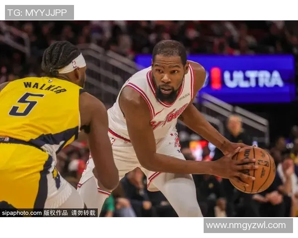 雷霆与火箭第五场激战回顾球员表现与战术分析全景呈现