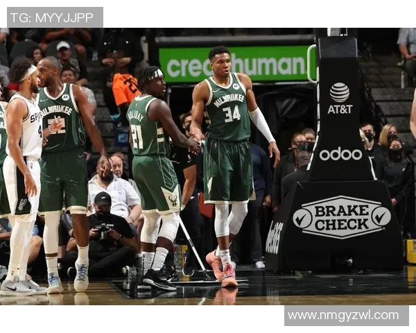 雄鹿与步行者首发阵容对决分析及比赛前瞻