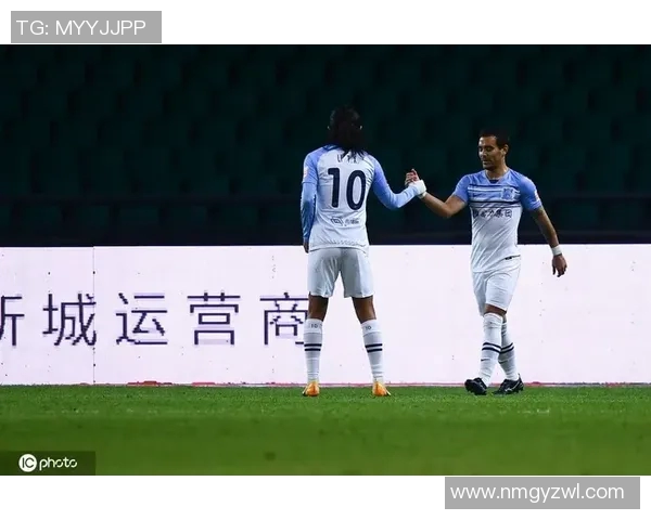 北京足球队包夹战术解析与实战应用探讨MBA