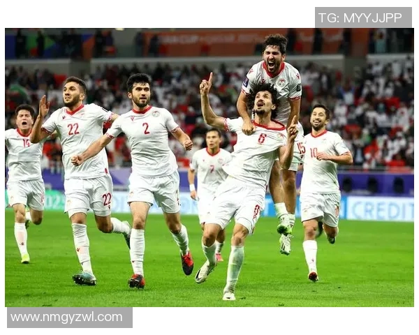 泰国亚洲杯对阵阿联酋精彩赛事回顾与分析